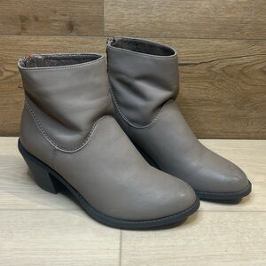Madden Girl Gleee Booties 7